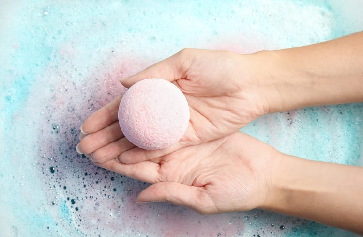 HOW LONG DO BATH BOMBS LAST?