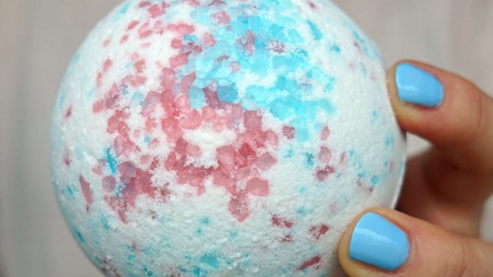 A Guide to the Perfect Epsom Salt Bath Bomb 4