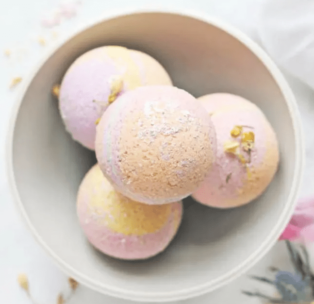 Easy DIY Cake Bath Bombs 2